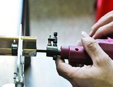 万秀24小时上门开锁公司